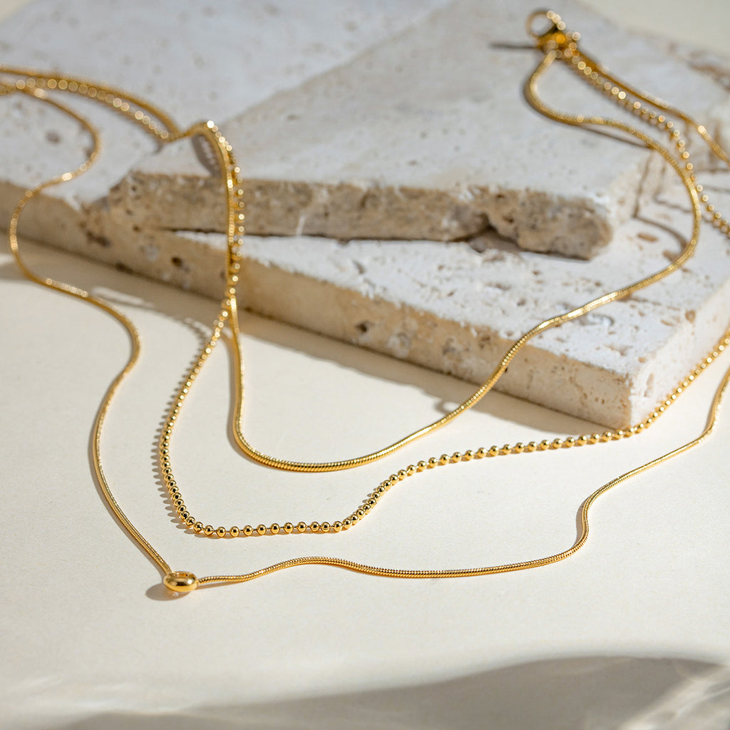 Colar de Vento Empilhado de Três Camadas, Elegante e Moderno, em Aço Inoxidável, Branco, Fácil de Usar, Luxuoso e Versátil, Adequado para Uso Diário, Festas e Férias