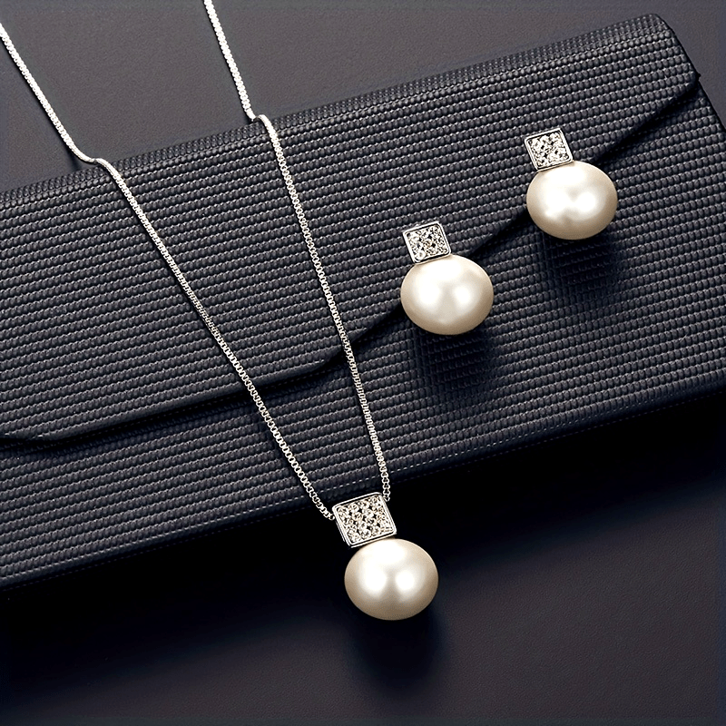 Fashionable Women'S Imitation Pearl Necklace And Earring Jewelry Set, Featuring a Simple Square Rhinestone Pendant And Stud Earrings, Perfect As a Two-Piece Accessory Gift for Birthdays, Parties, Celebrations, And Holidays, Ideal for Mothers And Girlfrien