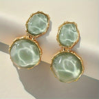 Um Par de Brincos Pendentes Boémios Geométricos Ovais em Resina, Exalando Elegância Vintage, Perfeitos para o Uso Diário Casual Feminino e Ocasiões de Festa, um Presente Criativo